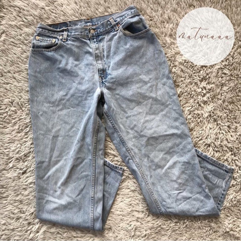 Vintage Levi’s 550 Relaxed Fit Tapered Leg Jeans 14